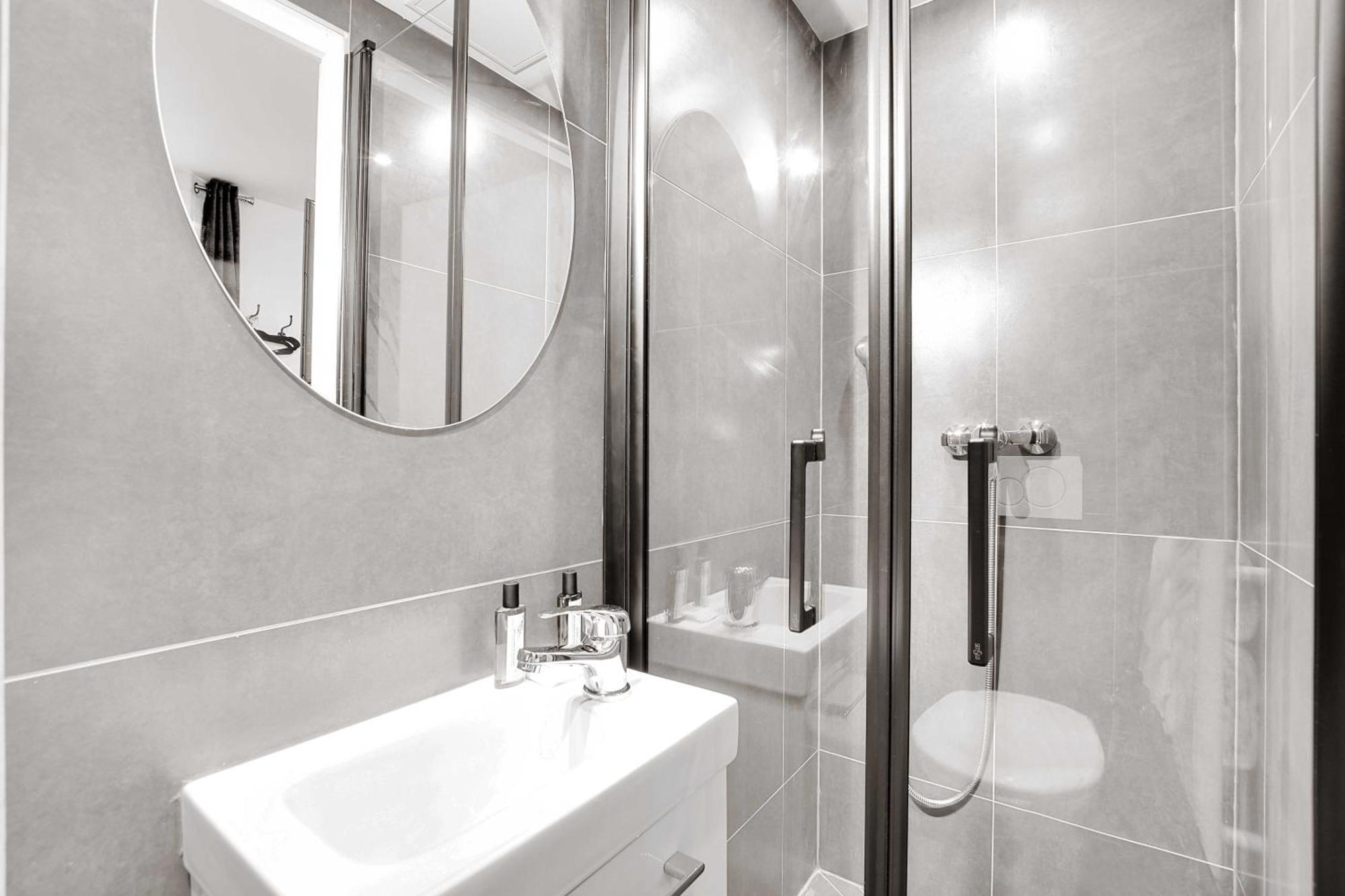 Charming Studio - 2P With Ac Near Montmartre Париж Екстериор снимка